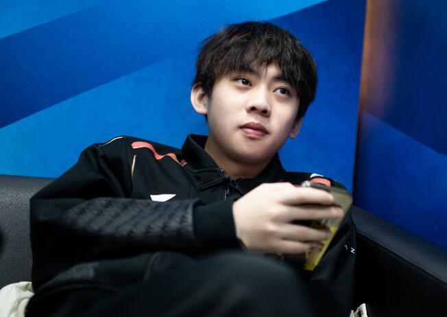 rng前上单怒喷lpl,看比赛还不如睡觉,弱队越来越多_腾讯新闻