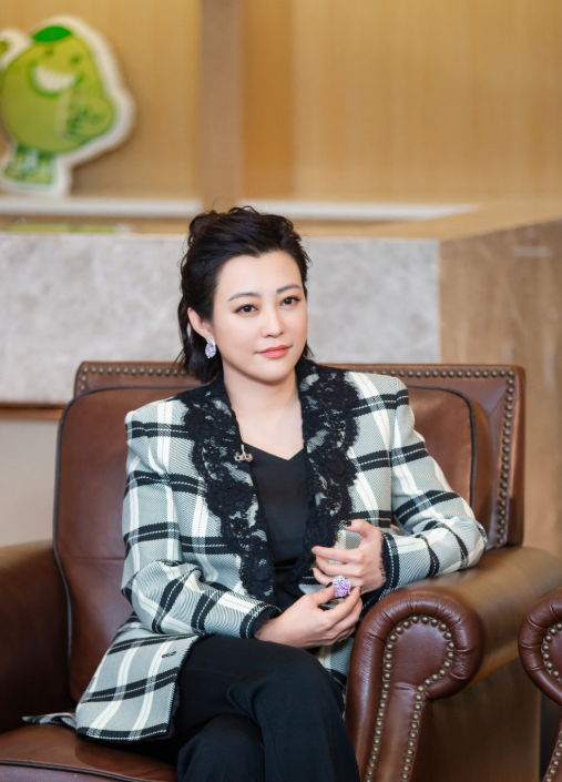 李光洁90后妻子晒产后身材,肚皮黑有妊娠纹,安慰妈妈们不要焦虑_腾讯