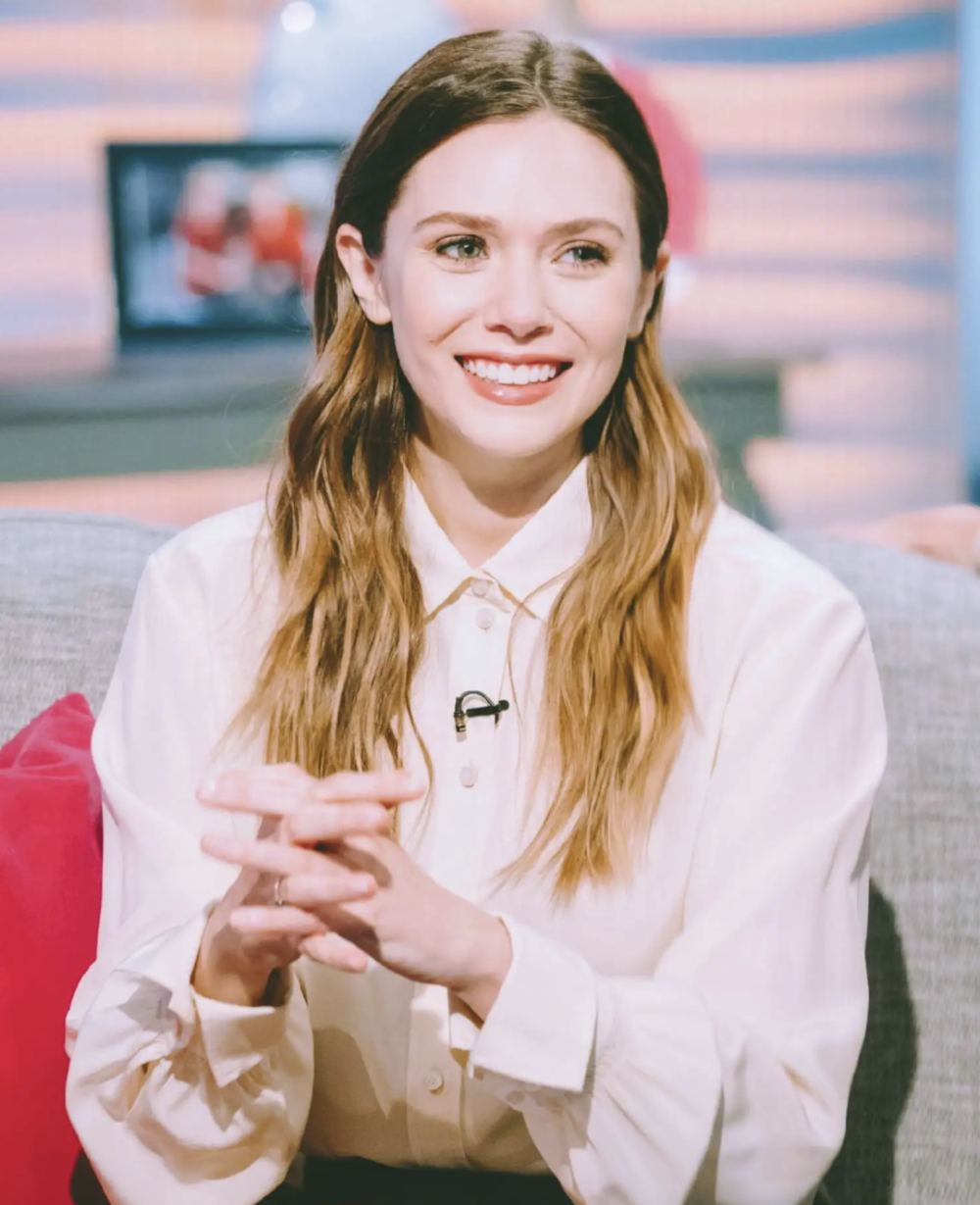 "旺达"演员伊丽莎白·奥尔森:我并不急于回归漫威!-腾讯新闻