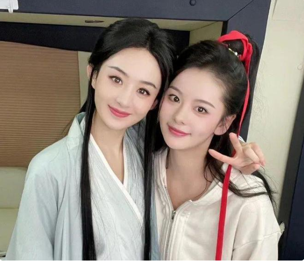 赵丽颖的像孪生,刘亦菲的超美,贾玲的一摸一样| 晚八点娱闻_腾讯新闻