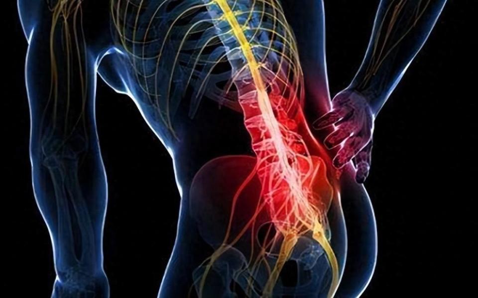 脊椎病,不只是简单的腰酸背痛!及时发现,守护你的脊梁健康!