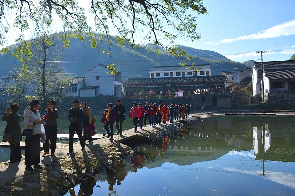 走近浙东美丽乡村的山里人家