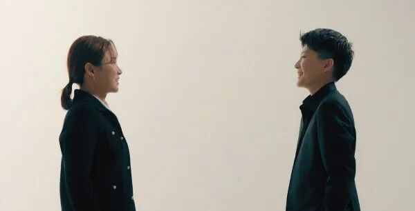 韩国"女王",落入30亿元杀猪盘_腾讯新闻