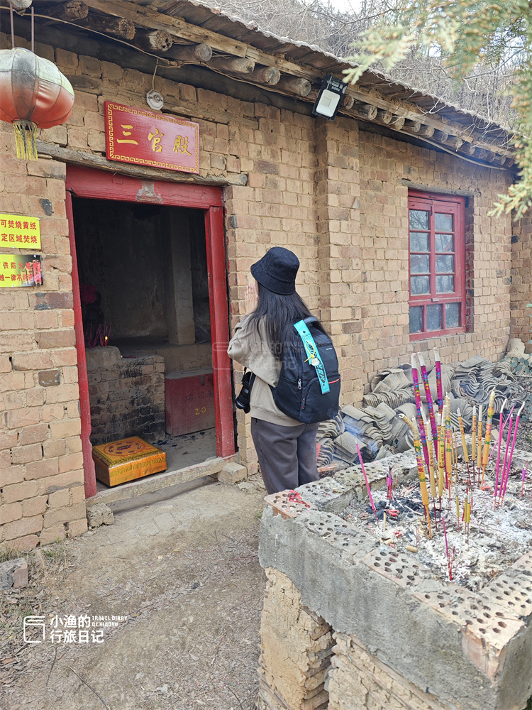 如今的老洞庙,自然不能"宏伟壮观"来形容了.