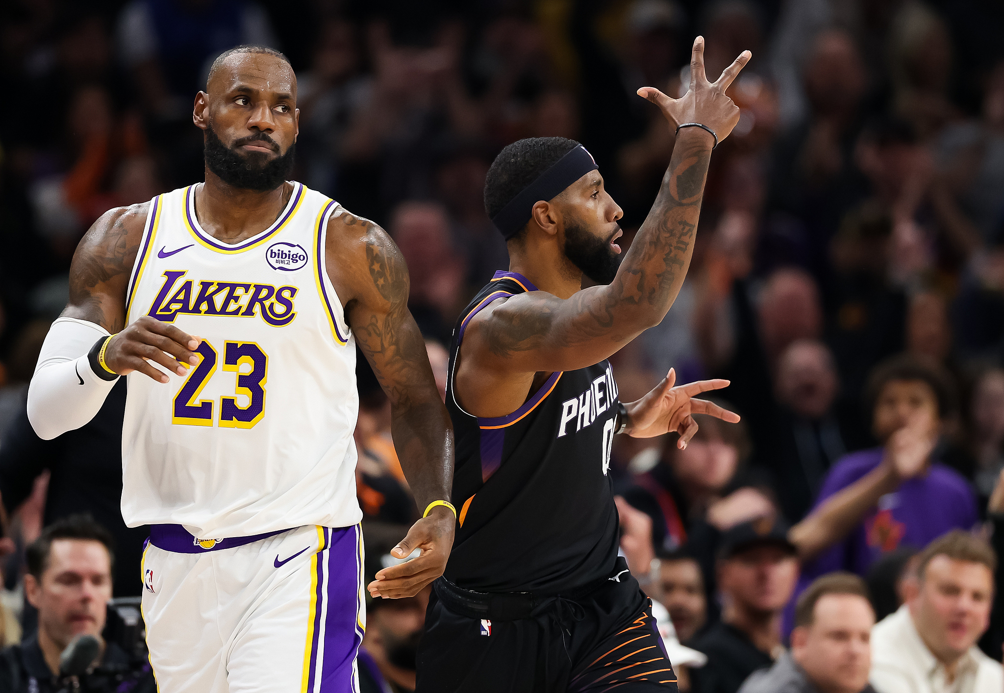 罰球+蓋帽絕殺！詹姆斯轟26分拒絕20分逆轉 狄龍多次挑釁被驅逐 - 