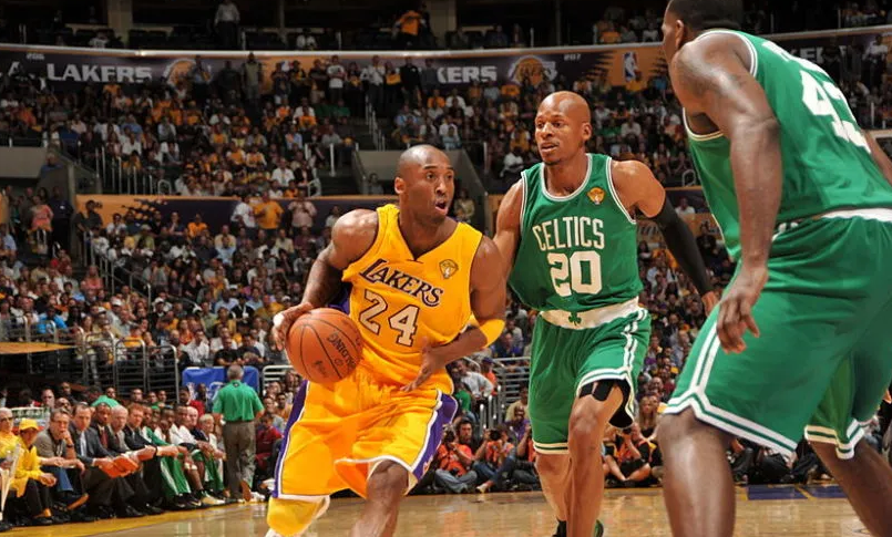 科比总决赛砍937分排历史第11,前十都是谁?乔丹1163分未进前三