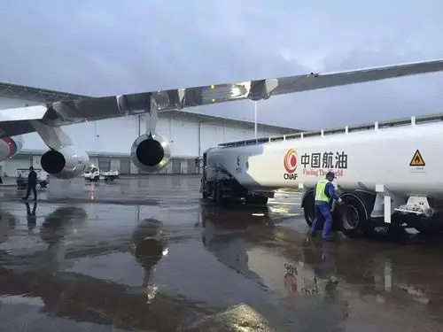 三大航上半年累计亏损超47亿元，民营航司盈利，“旺丁不旺财”现象持续 | 大鱼财经_腾讯新闻