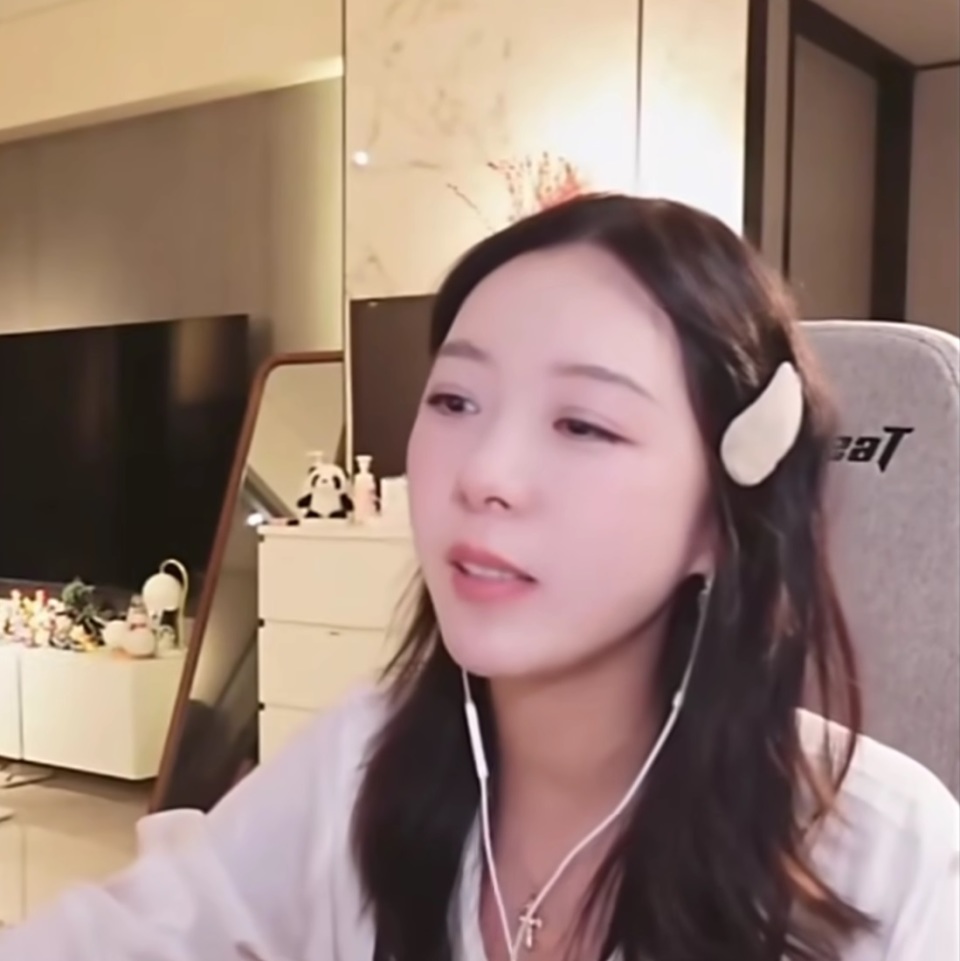 lpl前女解说爆出大瓜内容不堪入目主动破坏家庭遭到全网炮轰