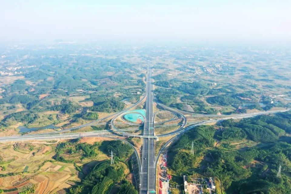 南横高速公路正式通车运营_腾讯新闻