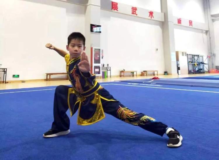 南翔镇丨沪上最高水平青少年武术赛,嘉定小将斩获2个"第一"!