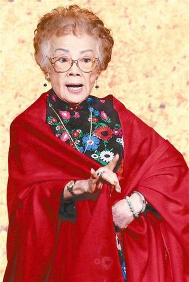 京剧大师关肃霜:曾遭杜近芳排挤,未婚夫,丈夫悲情早逝_腾讯新闻