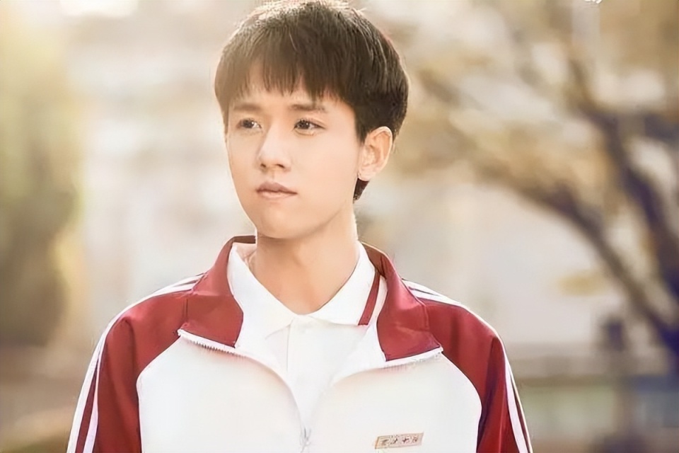 《破茧2》:萌不是问题,张耀的清醒,撕开了多少男明星的面具?