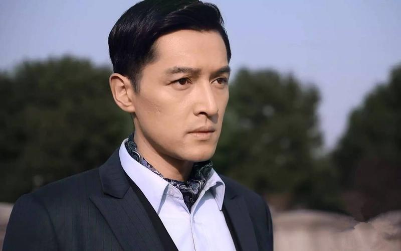 “替”胡歌挡灾离世的张冕，离世17年，她的父母原谅胡歌了吗？_腾讯新闻