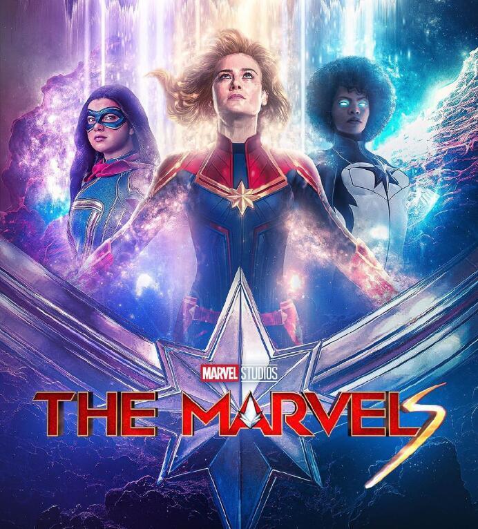 女主一分为三,除了拉尔森出演的惊奇队长外,还有个惊奇少女,以及上面