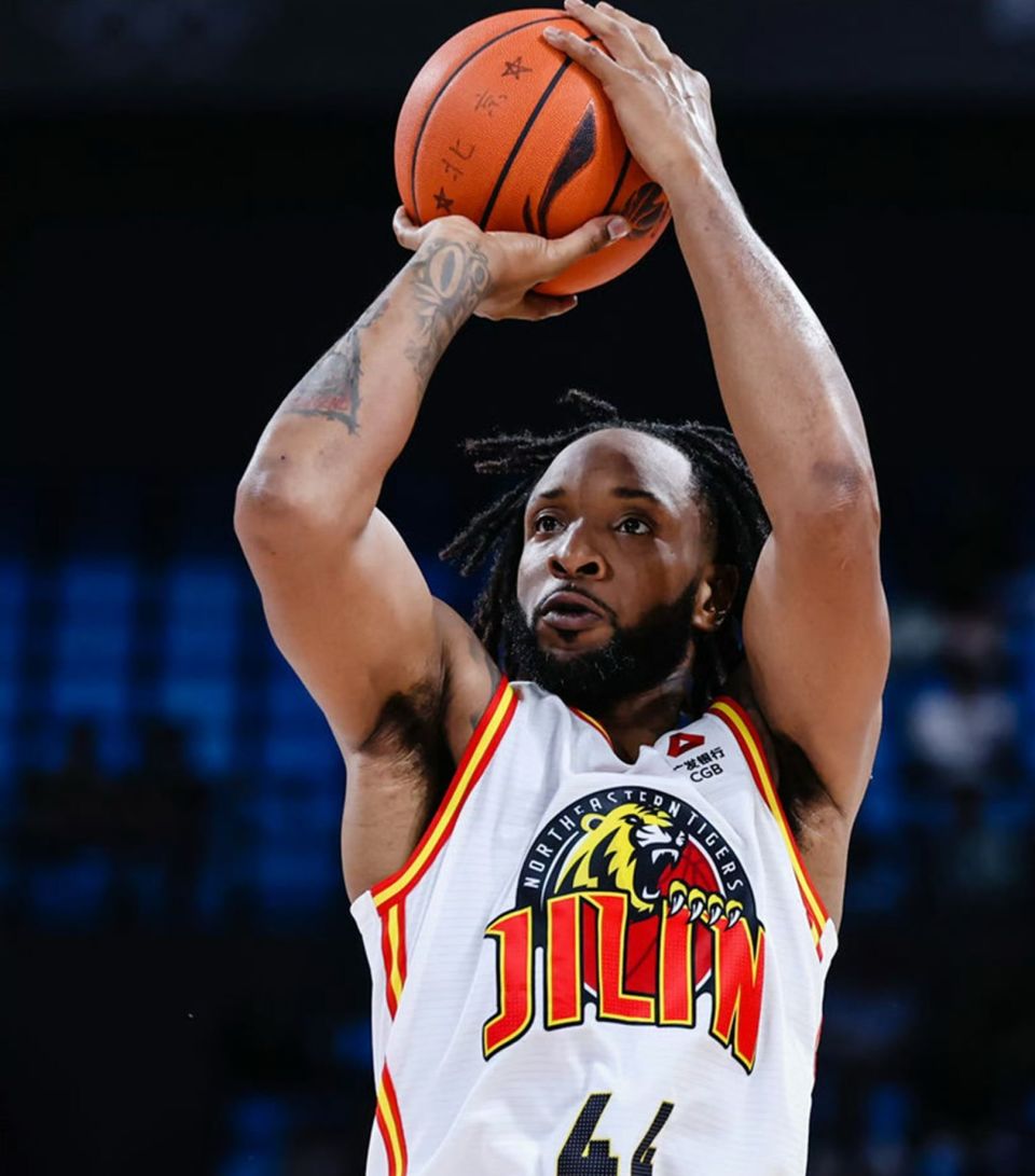 cba:四川险胜吉林结束9连败 高登轰49 5威尔斯空砍43分_腾讯新闻