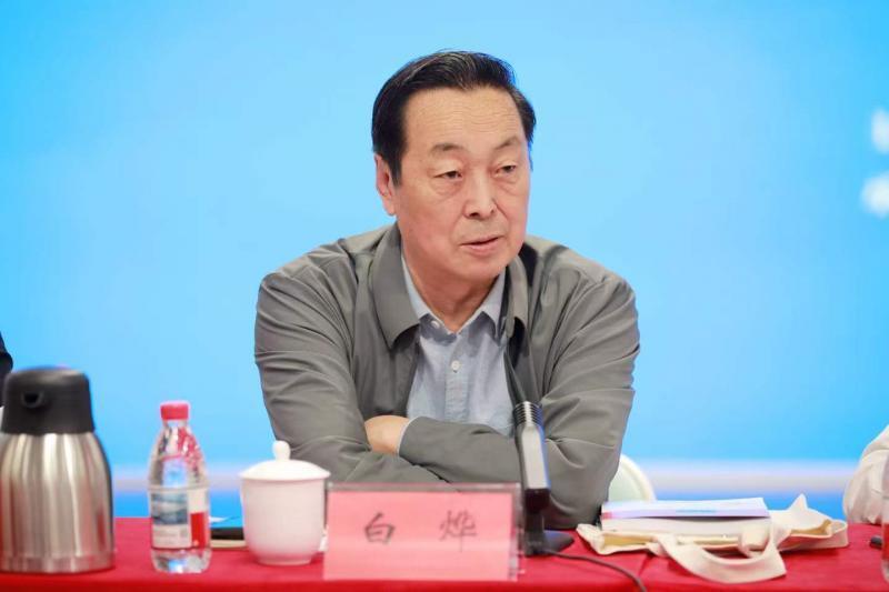 评论家白烨谈电视剧《主角》，小人物呈现大社会引发观众共鸣_腾讯新闻