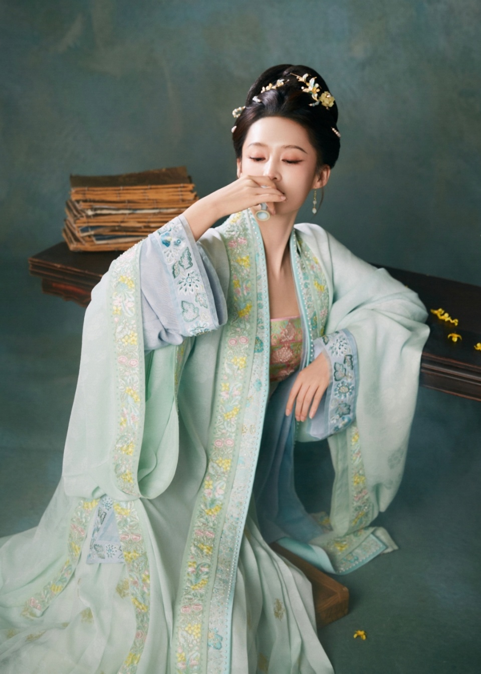 李沁天选李清照！央视春晚舞台“桂花花神”绝了_腾讯新闻