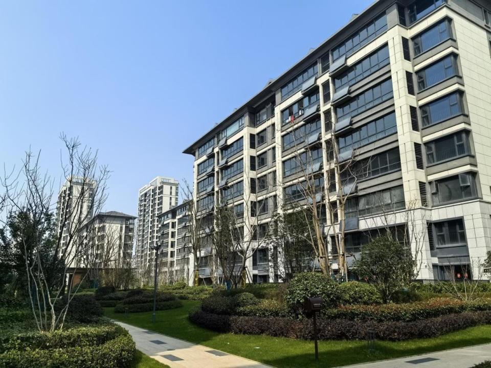 一个以8层洋房为主的低密住宅,实探合肥省府北的琥珀晴川里!_腾讯新闻