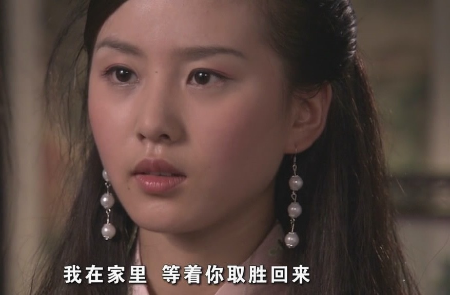 刘诗诗17岁-36岁颜值变化,标准三庭五眼,仪态端方