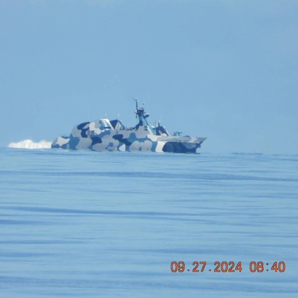 22型导弹艇+激光驱离，中国已不允许菲律宾染指任何南海无人岛礁！-腾讯新闻