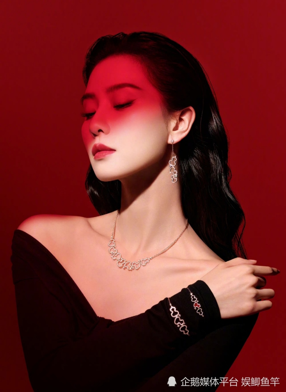 一定会很长,那么大家可以和我一起期待一下美女的待播剧《一念关山》