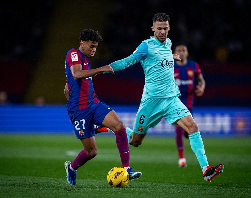 10天才一锤定音独享历史第1西甲死不认错巴萨双喜临门