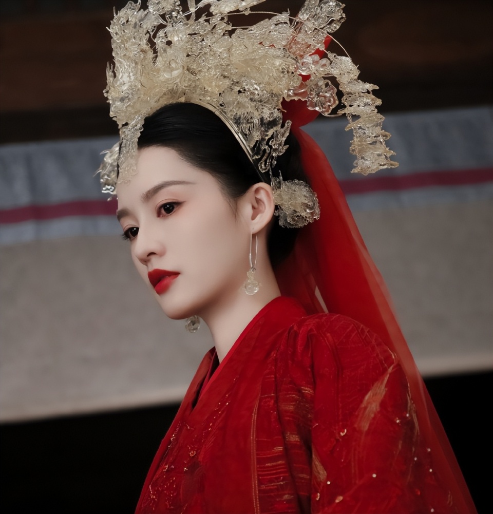 飒爽人设令人期待,男主男配颜值都不错!