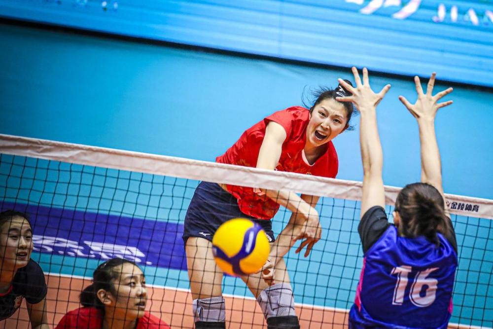 江苏女排核心入围世联赛!进攻不输张常宁,呼声最高却不集训_腾讯新闻