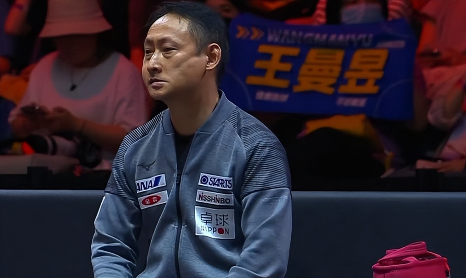 孙颖莎晋级八强张本美和遭五连败欲哭无泪张本宇气得脸变形