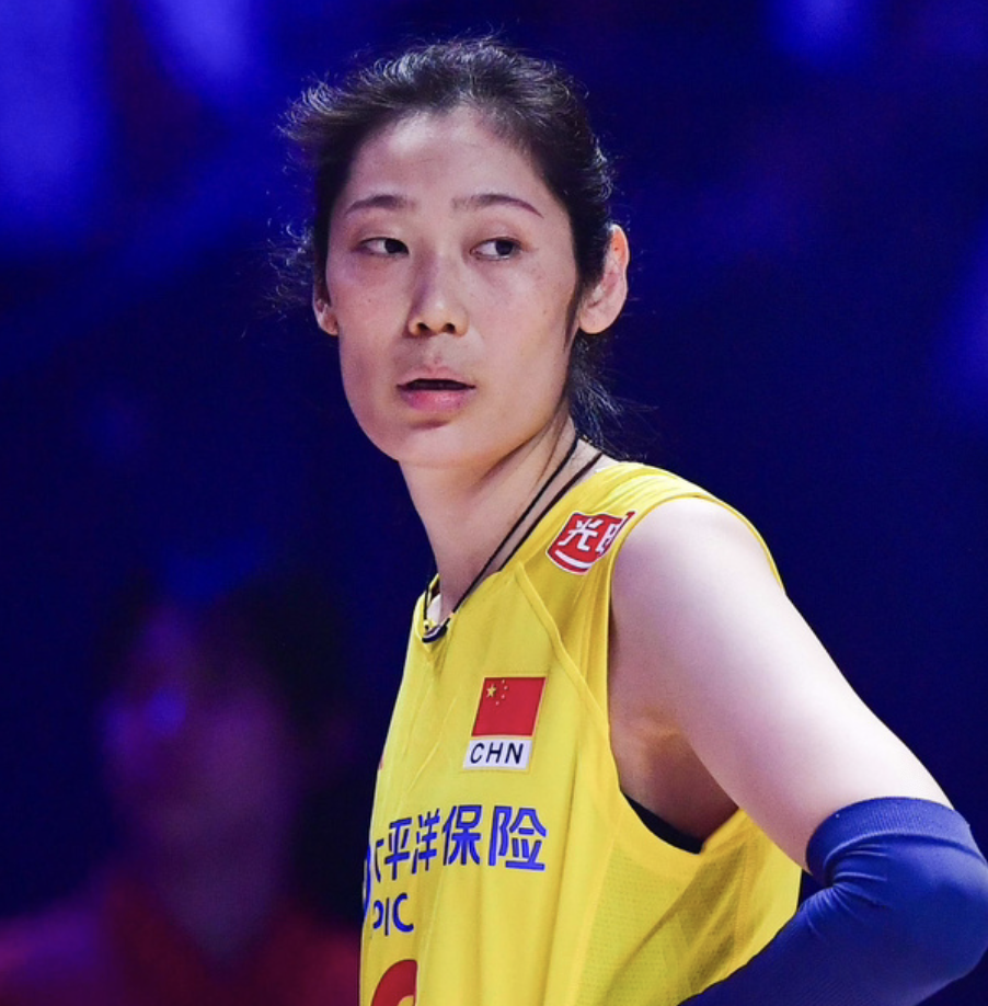 蔡斌为雪藏朱婷认错 遭一片骂声后醒悟 避免就地下课不敢再玩火