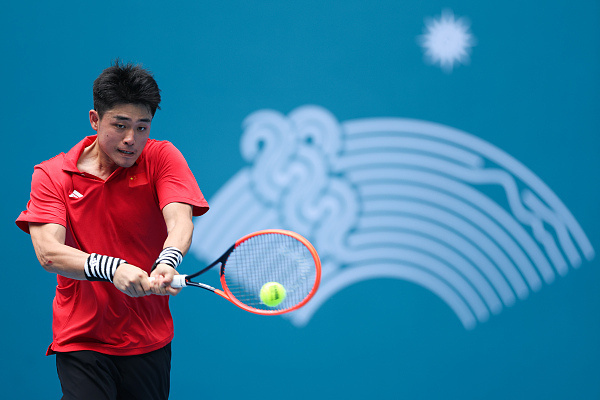 吴易昺重回赛场取连胜,手术后近一个月曾无法下床