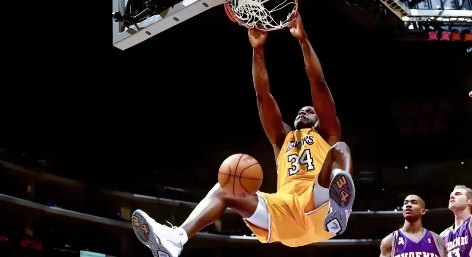 美媒给历史扣将分档:詹姆斯科比三档,乔丹拉文二档,一档一人!