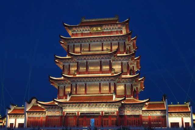 湘潭万楼光影秀美轮美奂登楼俯瞰湘江的美丽风景