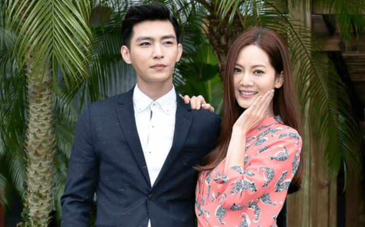 他的第二任绯闻女友是女星吴映洁,两人之前还曾拍过婚纱照,直言"我们