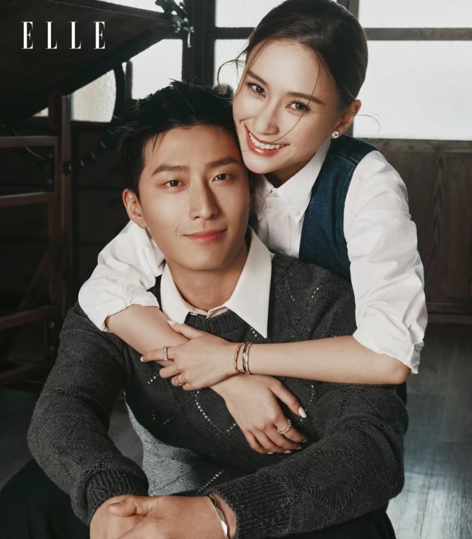 何超莲33岁生日,窦骁现身甜搂妻子肩膀,一起看电影再破婚变谣言