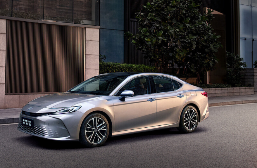 第九代凯美瑞上市倒计时雅阁天籁请接招