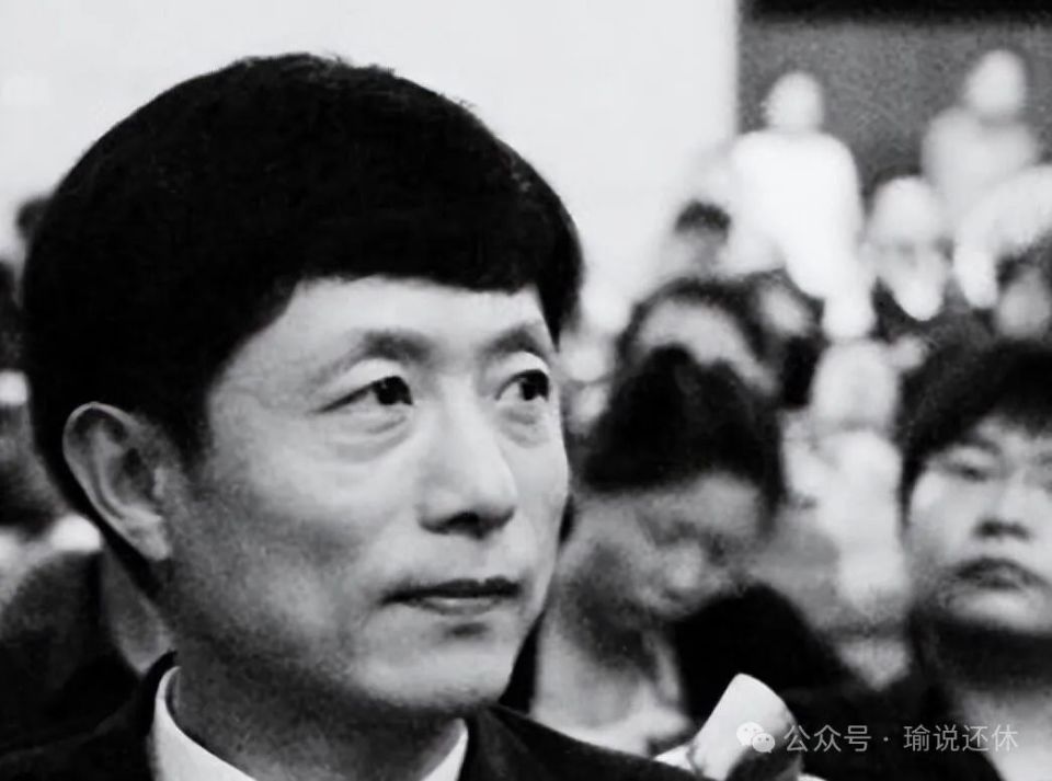 权力私有，才是最大罪恶之源！作家：艾跃进称‘私有制是罪恶之源’，太武断_腾讯新闻