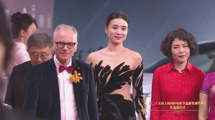 �ڶ�ʮ����Ϻ����ʵ�Ӱ�ڳɹ���Ļ ���ٵĵ�Ӱ�� �ǹ����ں���ҫ��