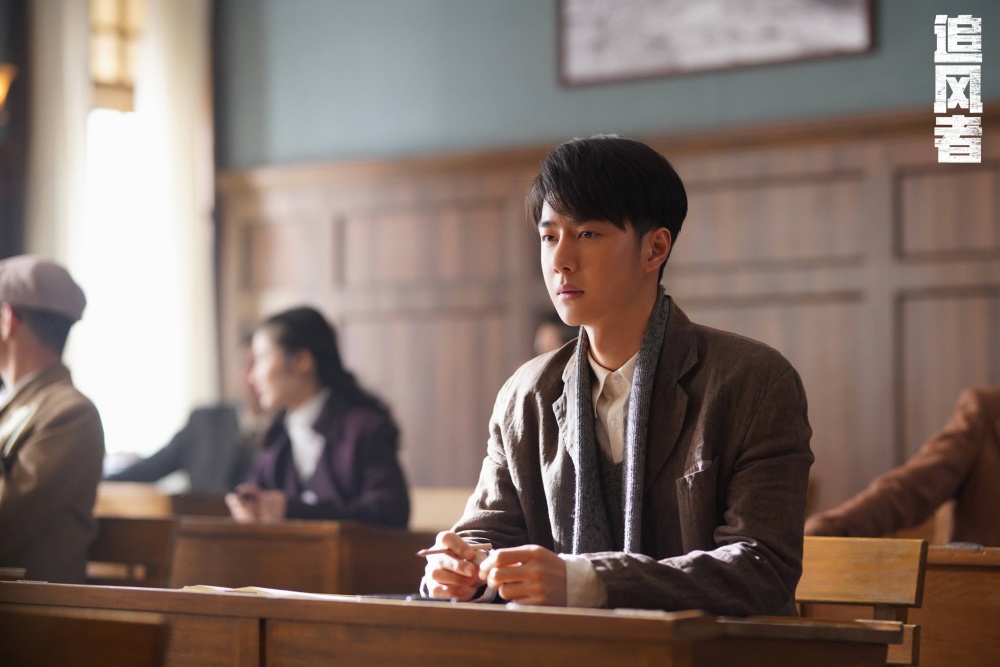 《追风者》男主演技老毛病又犯了,配角是一个比一个惊艳!_腾讯新闻