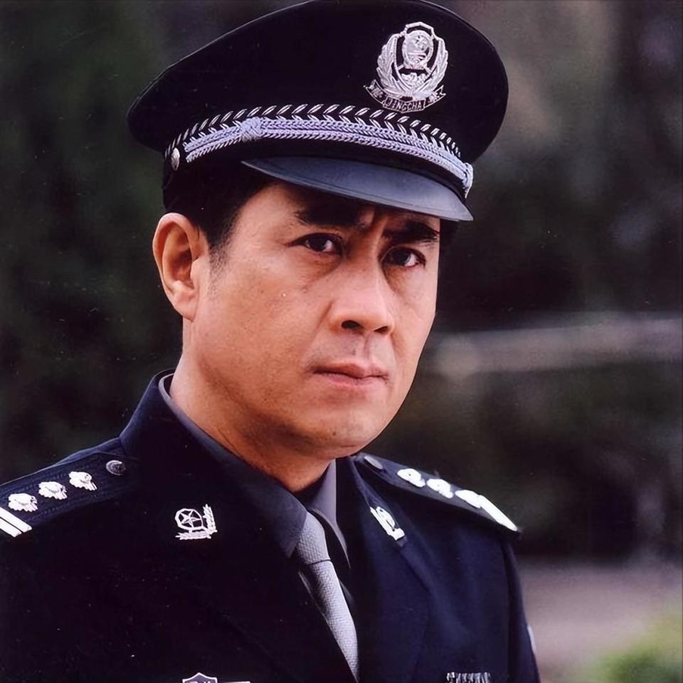 演员郭凯敏:二婚后幸福美满,儿子颜值超小鲜肉