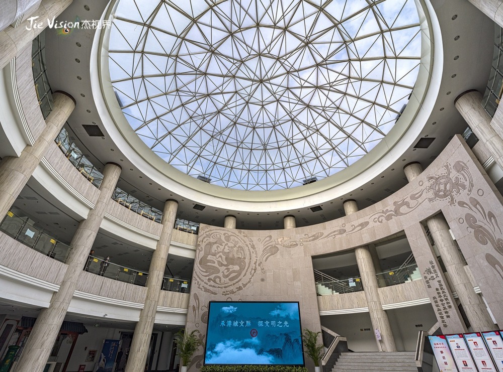 连云港博物馆中的"古墓丽影"是谁?价值千万的"小猪"长啥样?_腾讯新闻