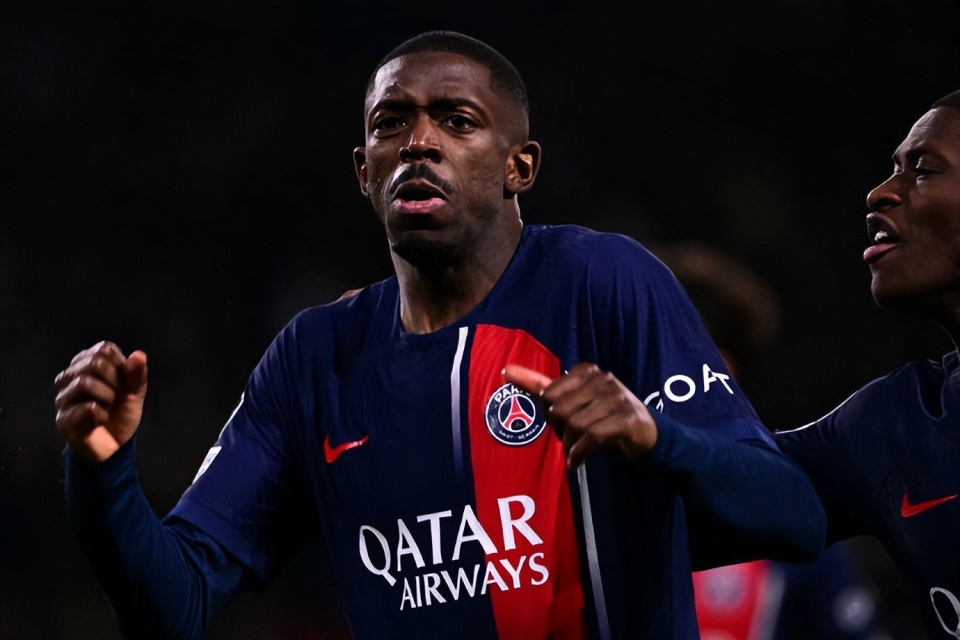 登贝莱的疯狂庆祝到底在释放什么信号巴萨球迷都懵了