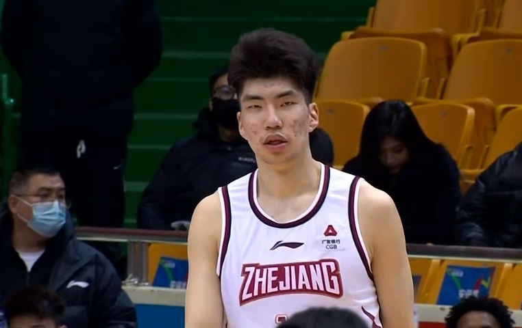 首发方面,同曦首发:王子瑞,布莱克尼,林葳,曾繁日,刘东;浙江首发:王奕