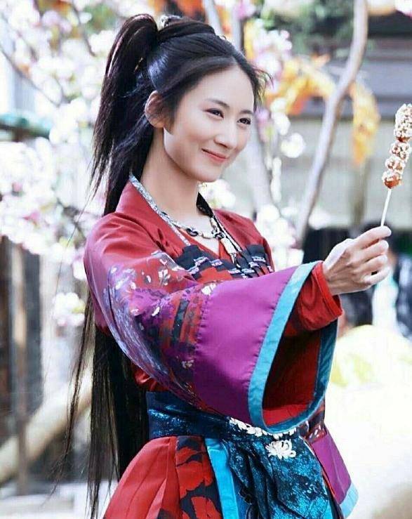 郭珍霓:演技高超,为人低调却很有观众缘,好演员从不怕晚_腾讯新闻