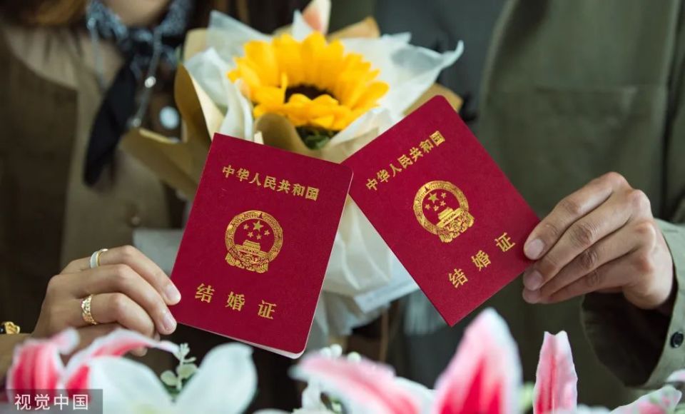 女人结婚前结婚后图片图片