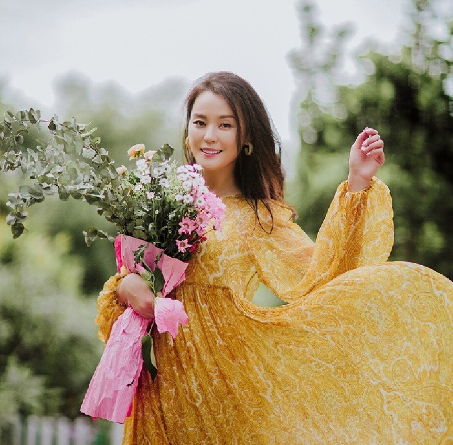 "第一次见面,梦导就定了由梁爱琪来扮演"于夫人"这个角色,当时梁爱琪