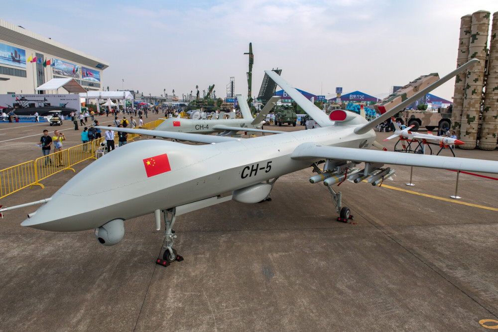 台军计划购买100套弹簧刀无人机解放军战机跨年巡台警告