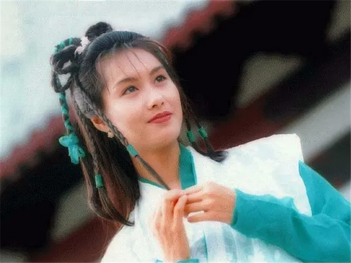 94版《射雕英雄传》幕后:黄蓉首选朱茵,郭靖却被换来换去_腾讯新闻