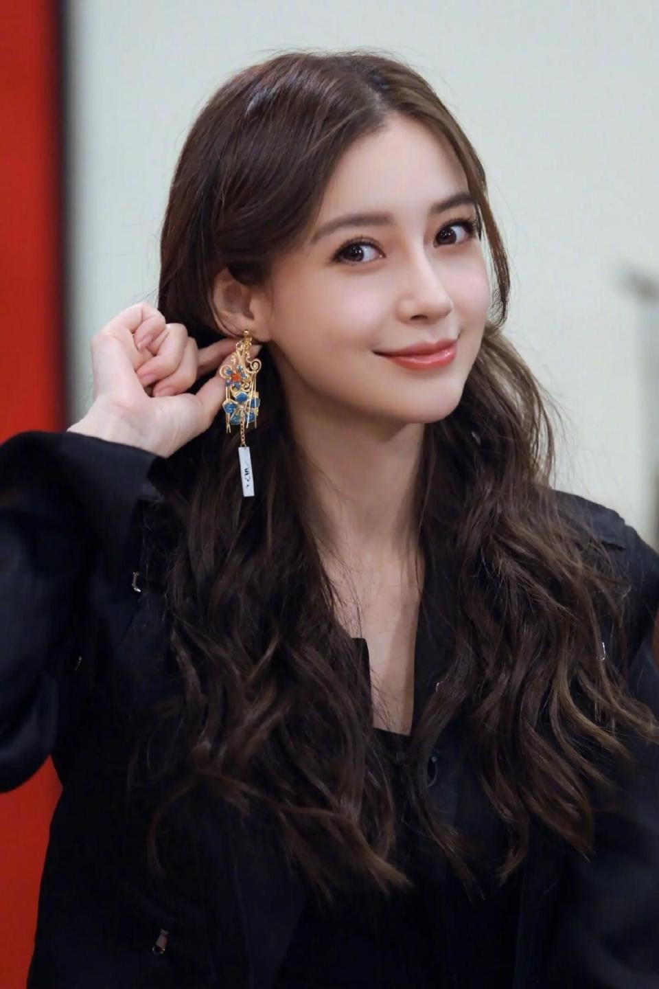 杨颖复出到底有多难综艺节目根本接不到邀约带资进组都没人要