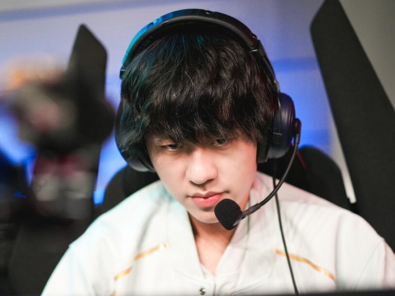 rng收官之战惨败给lgd姿态说出战队内幕阵容将被调整